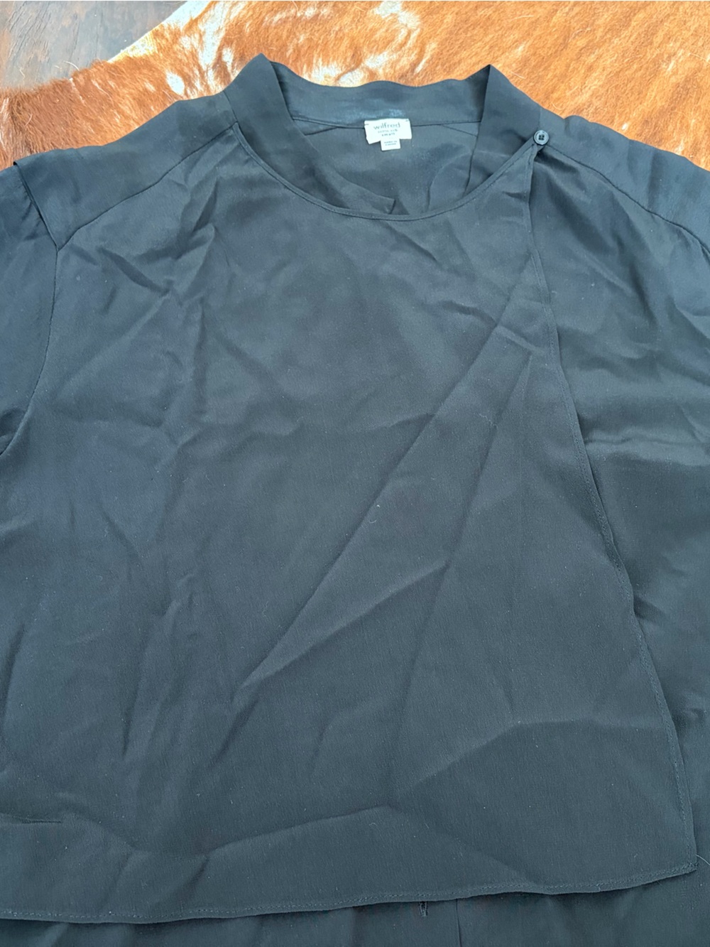 Wilfred Black Long-Sleeve Crewneck Top